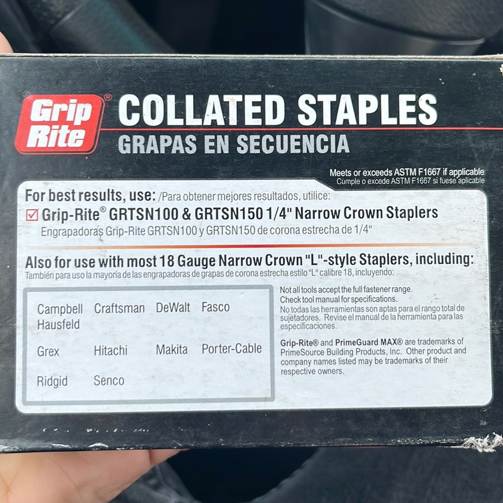 Grip rite, Collated staples/Grapas en secuencia.